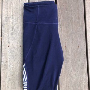 Old Navy Leggings - navy blue + black/white pattern - XS